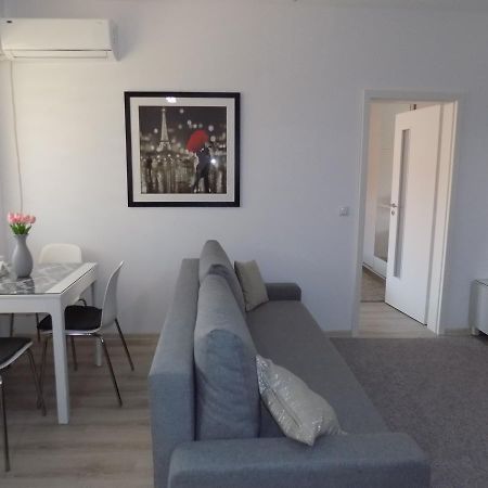 Rivera Apartments-Palasmall ياش المظهر الخارجي الصورة