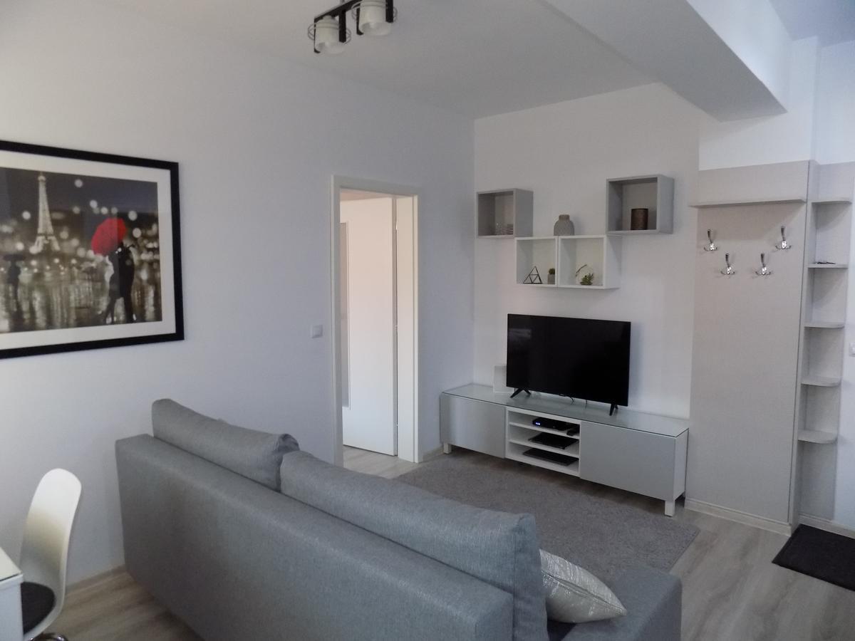 Rivera Apartments-Palasmall ياش المظهر الخارجي الصورة