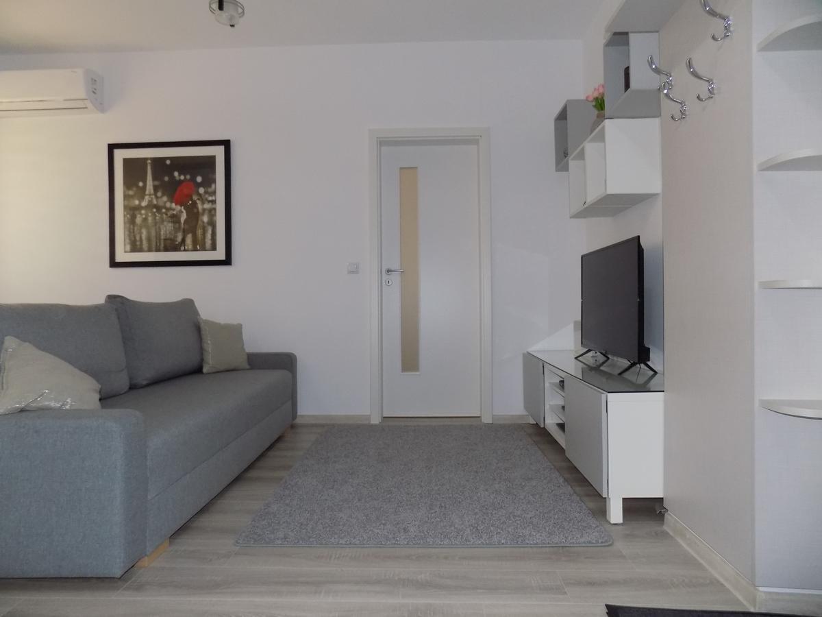 Rivera Apartments-Palasmall ياش المظهر الخارجي الصورة