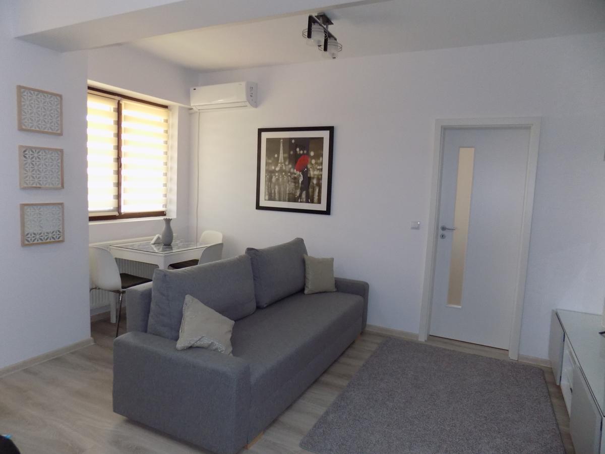Rivera Apartments-Palasmall ياش المظهر الخارجي الصورة